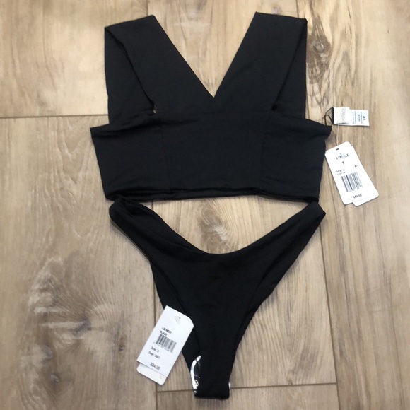 🆕 2pc REVOLVE X L*SPACE PARKER TOP & WHIPLASH BOTTOMS BITSY CUT IN BLACK - Picture 7 of 8